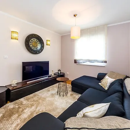 Luxury Sea View Avangard *